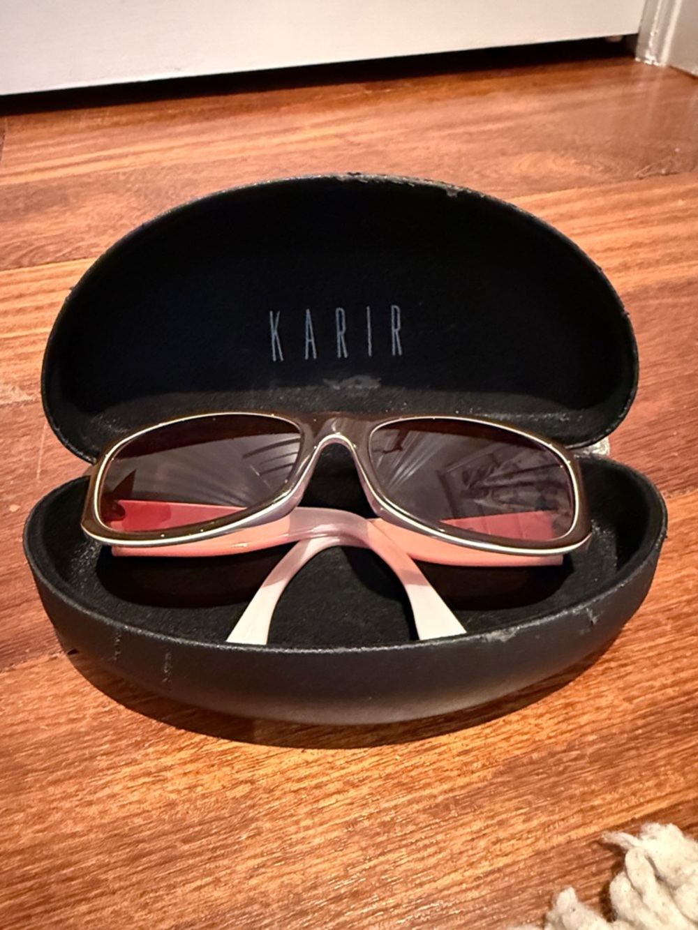 Gorgeous Juicy Couture Vintage-Style Sunglasses! (Adjustable)